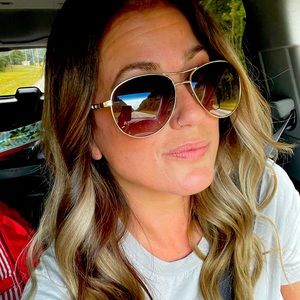 Meet your Posher, Briana